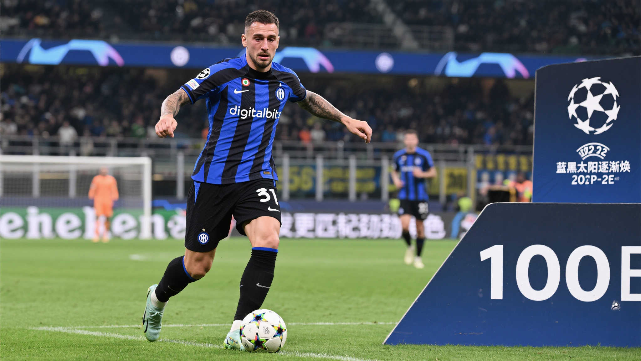 意大利球队在欧洲赛场积分榜：国际米兰居首，AC米兰位列第三